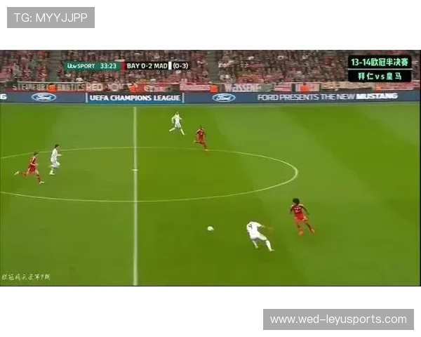 拜仁锁定C罗式头球王，黄金时代的空中霸主再现